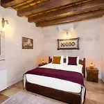 Grand Elite Cave Hotel 2*