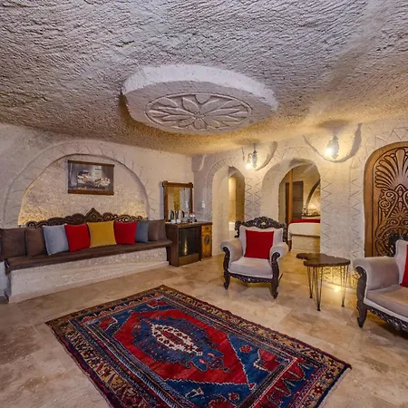 Grand Elite Cave גורמה