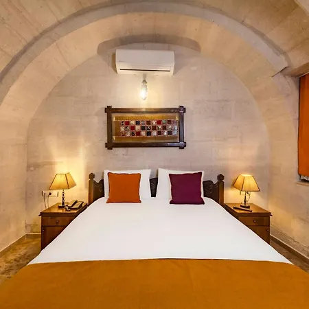 Grand Elite Cave Hotel 2*