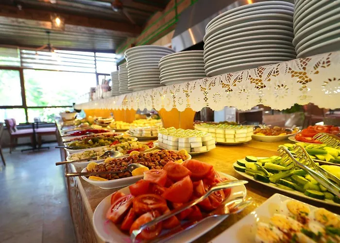 Hotel Grand Elite Cave